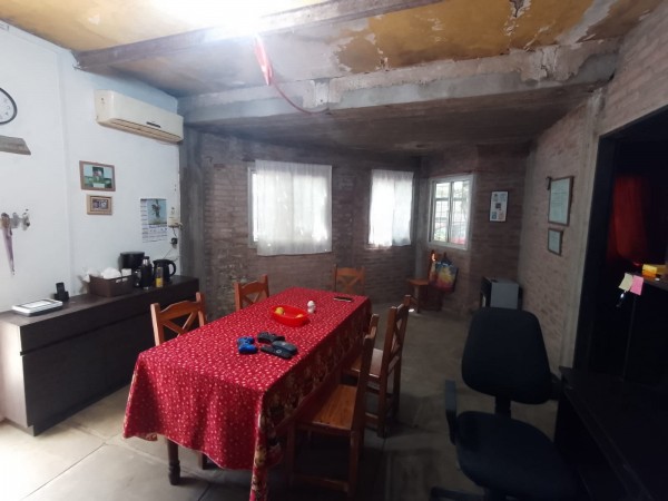 NV - Retasado! Venta casa en Berazategui