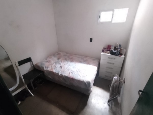 NV - Retasado! Venta casa en Berazategui