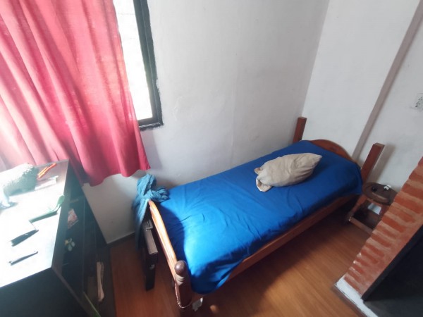 NV - Retasado! Venta casa en Berazategui