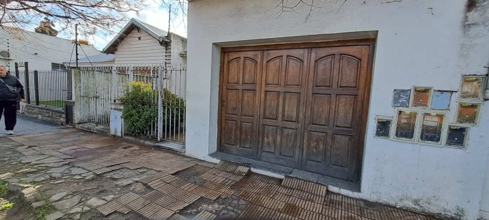 Casa a Reciclar sobre Av. Dardo Rocha Bernal