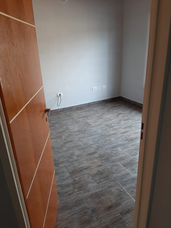 NV - VENTA DE CUATRO DUPLEX CON COCHERA EN BERNAL