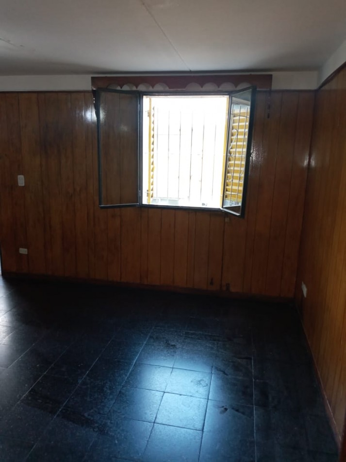 LP - Venta departamento 4 ambientes en Claypole