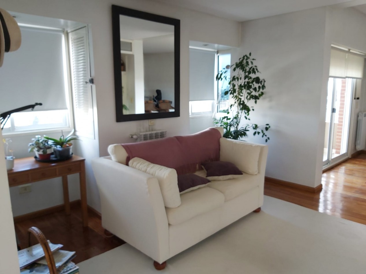 AJ - HERMOSO PISO DE 3 DORMITORIOS - ZONA PLAZA CONESA