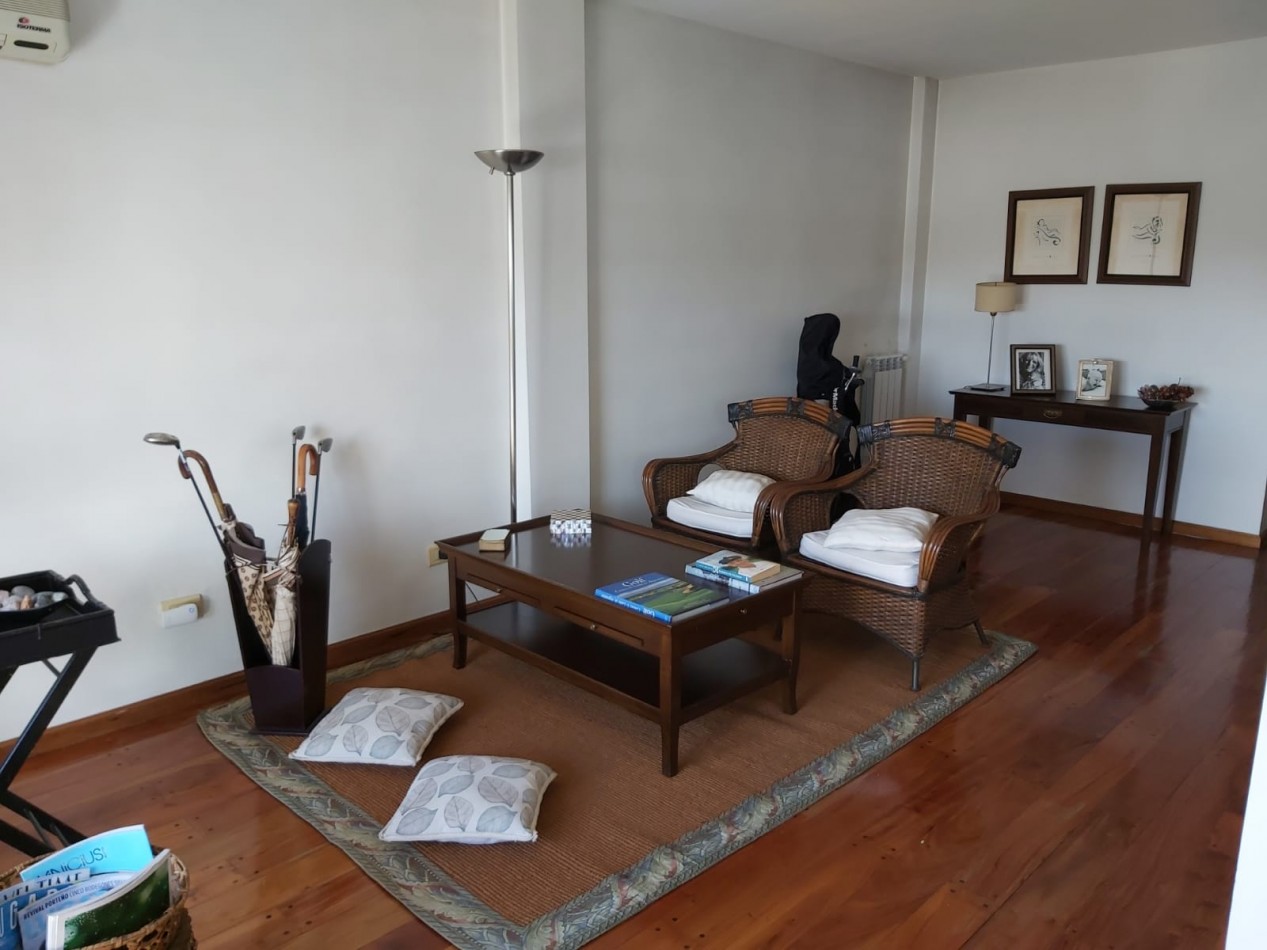 AJ - HERMOSO PISO DE 3 DORMITORIOS - ZONA PLAZA CONESA