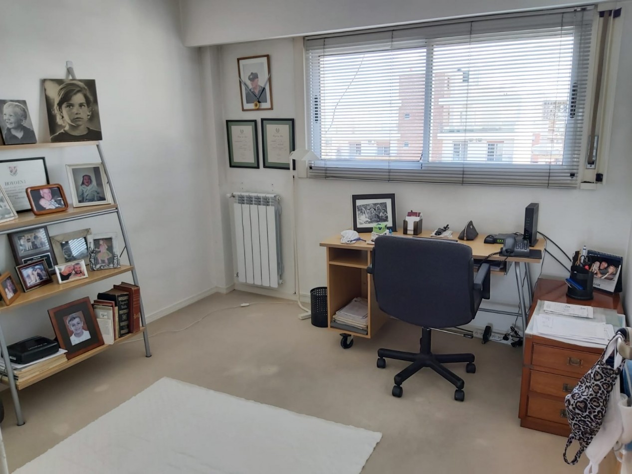 AJ - HERMOSO PISO DE 3 DORMITORIOS - ZONA PLAZA CONESA