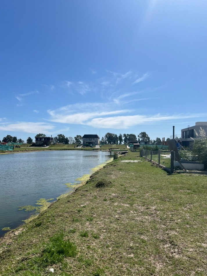 Av- Lote de 700m2 en el barrio magallanes, pueblos del plata 