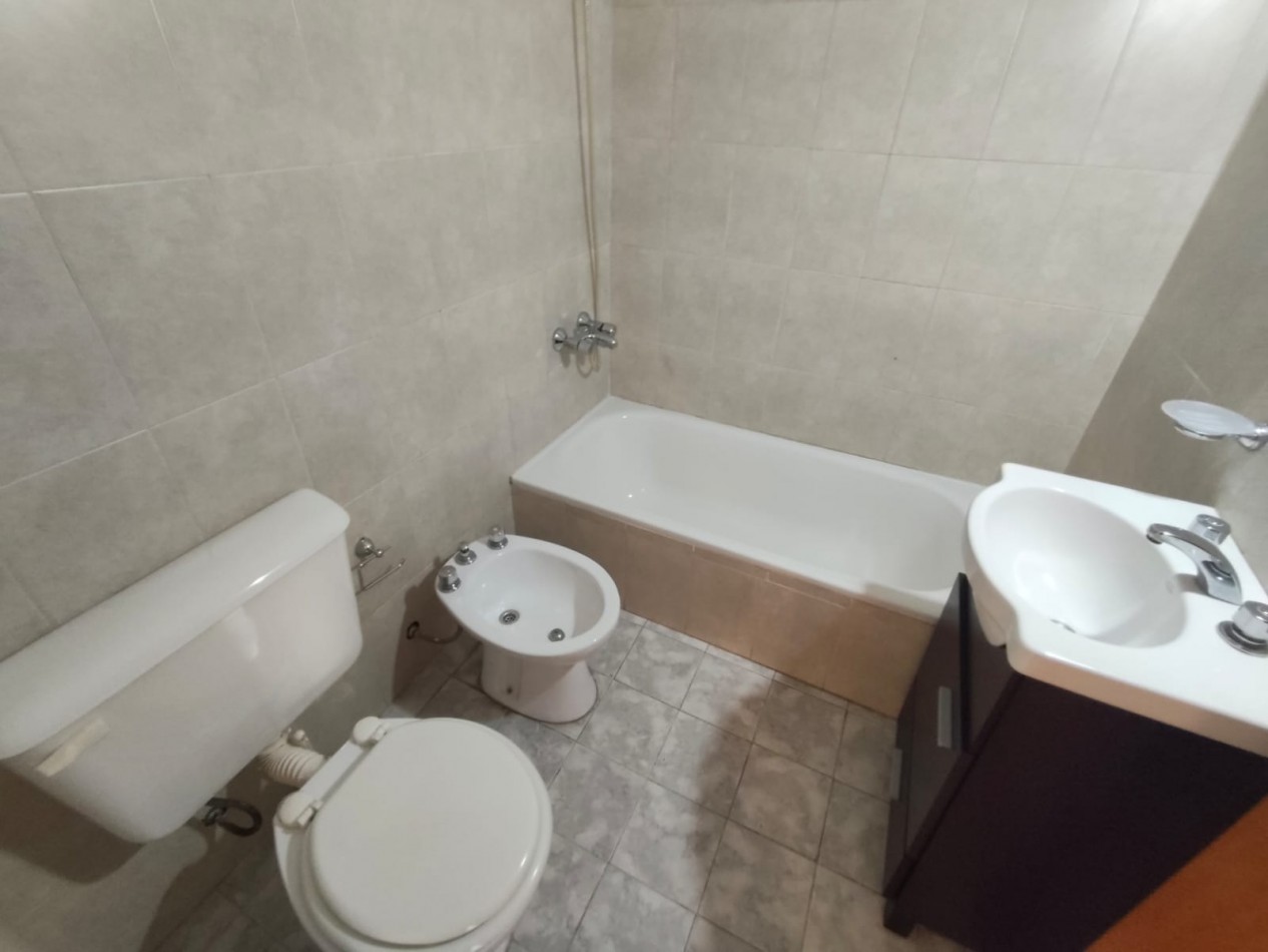 AV - Departamento 2 ambientes, Quilmes