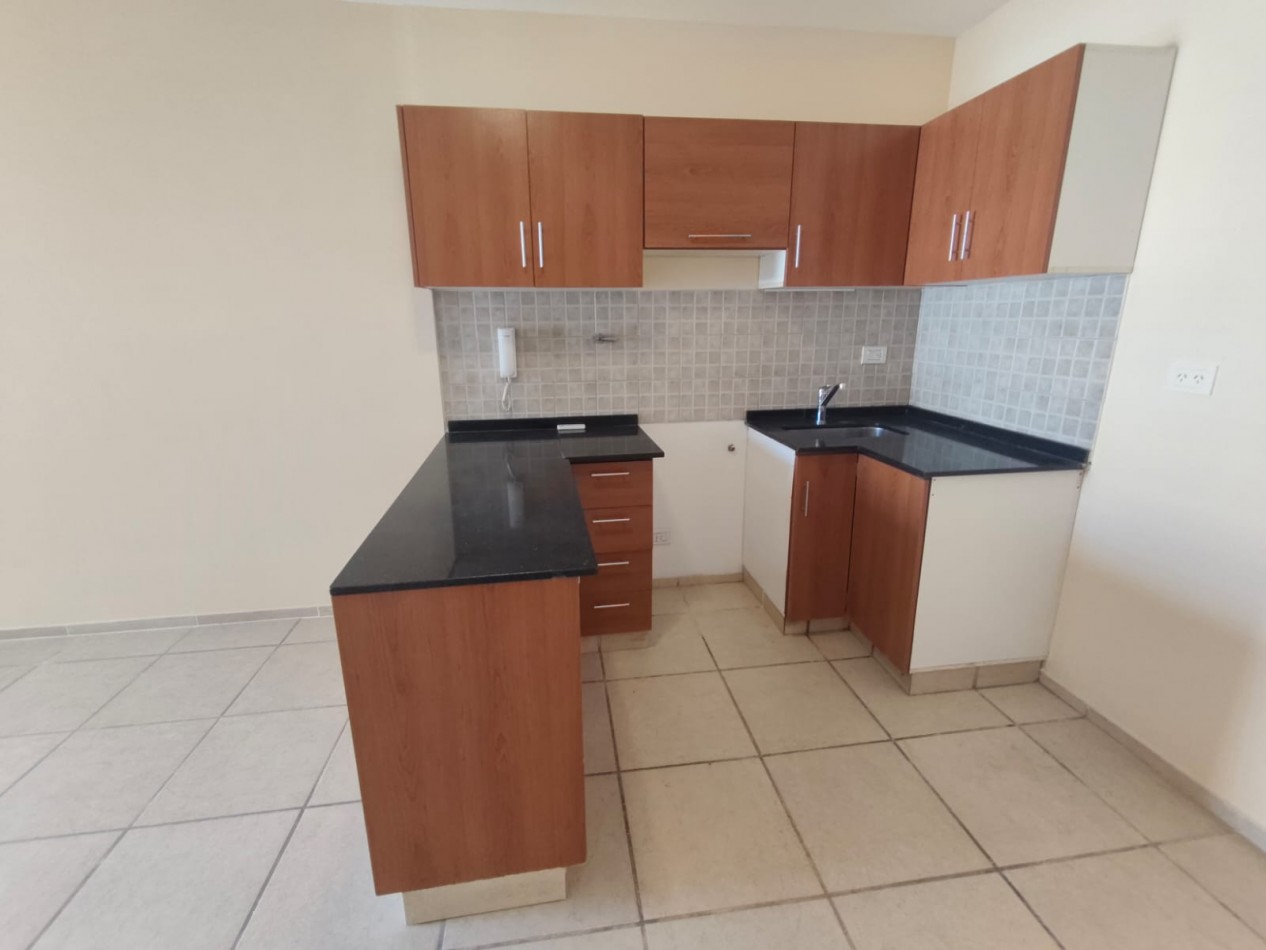 AV - Departamento 2 ambientes, Quilmes