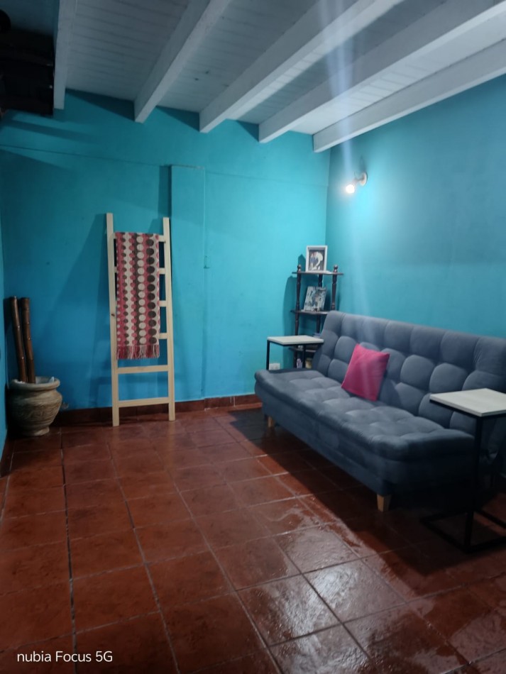 VN - Venta en block de 4 viviendas y deposito.