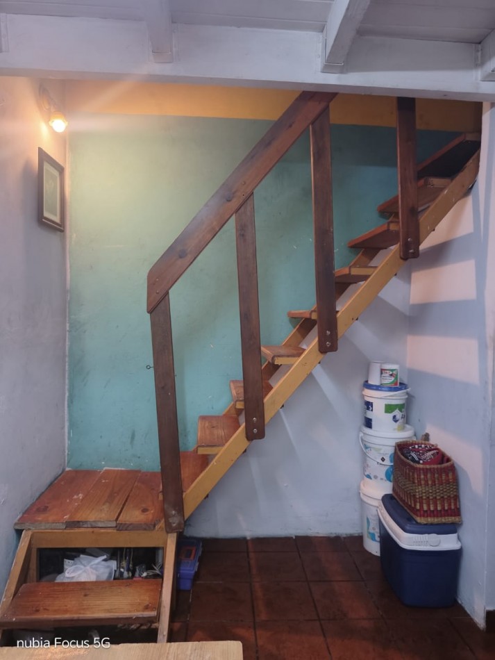 VN - Venta en block de 4 viviendas y deposito.