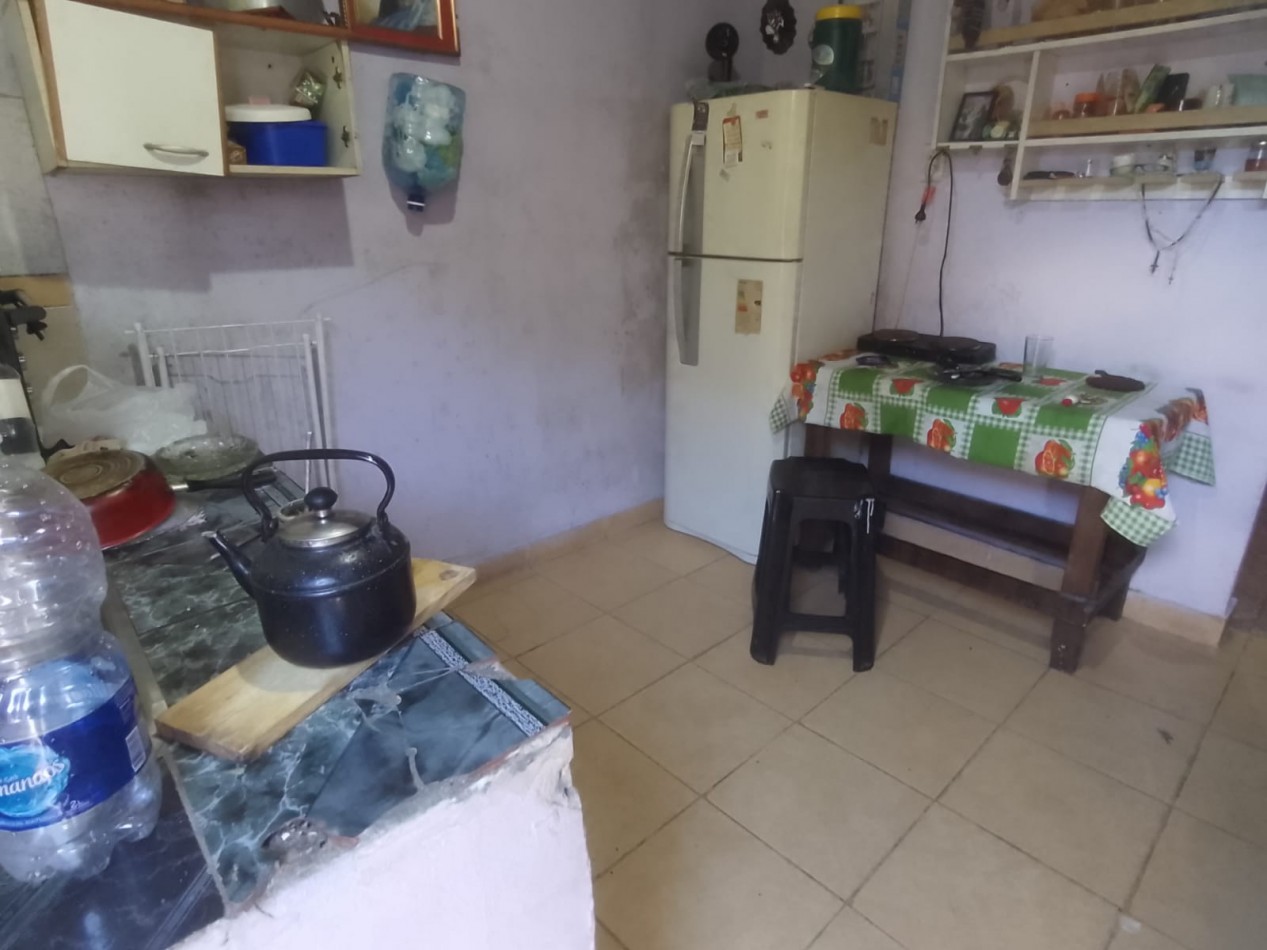 VN - Venta en block de 4 viviendas y deposito.