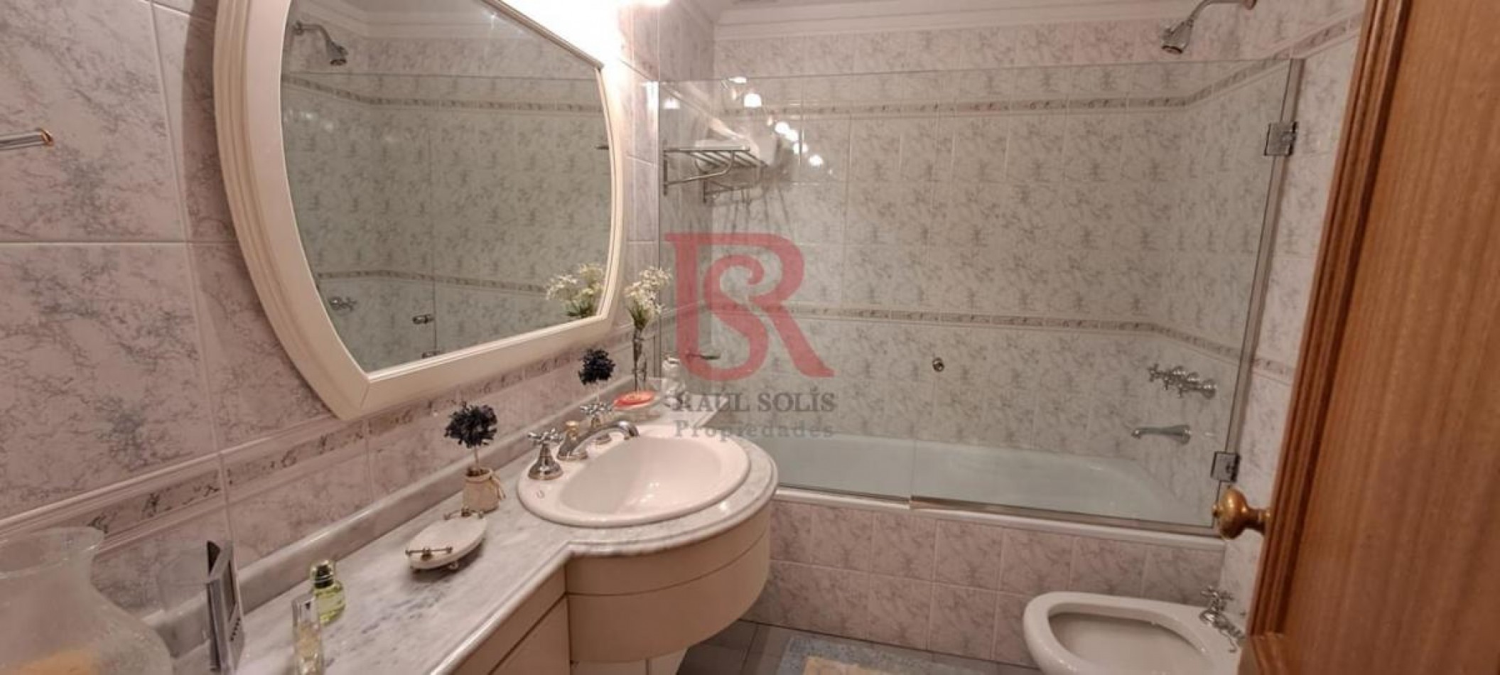 GZ- EXCLUSIVO PISO DE CATEGORIA EN EL CORAZON DE Quilmes CENTRO 