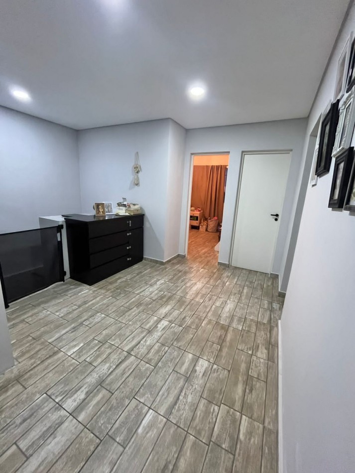 DN - Amplia casa 6 ambientes en excelente ubicacion, Quilmes!!