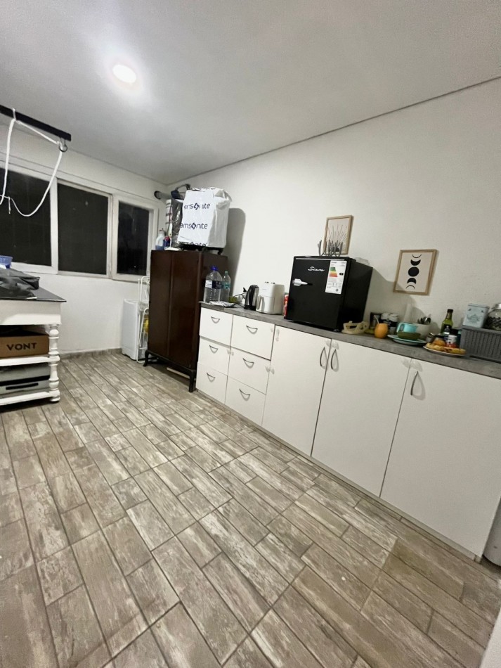 DN - Amplia casa 6 ambientes en excelente ubicacion, Quilmes!!