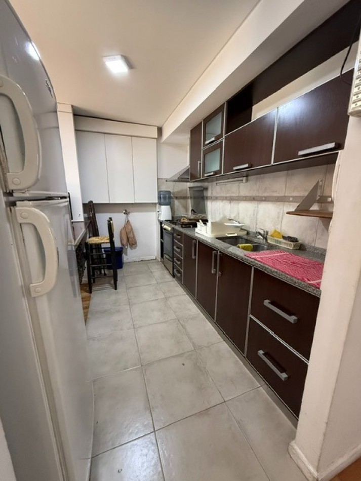 AJ - DEPARTAMENTO 3 AMBIENTES CON COCHERA