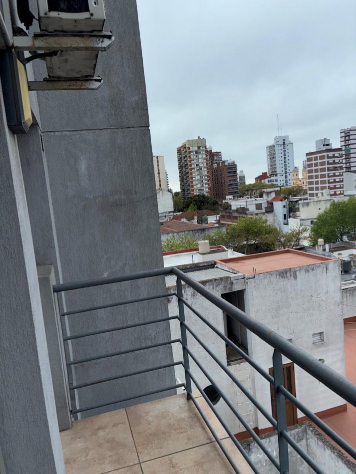 RS - Hermoso departamento 2 ambientes en Quilmes centro 