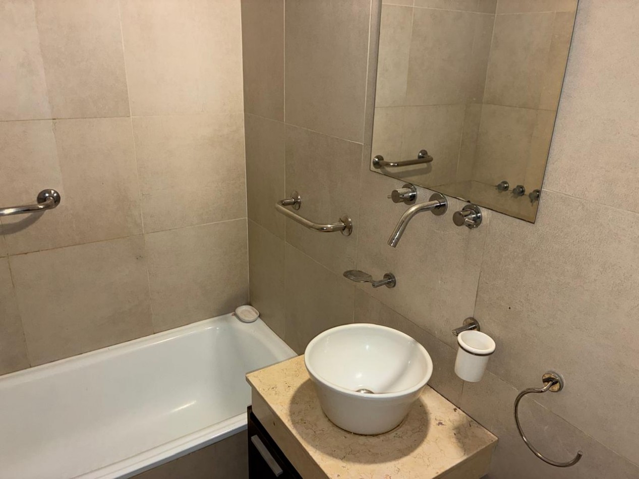 RS - Hermoso departamento 2 ambientes en Quilmes centro 