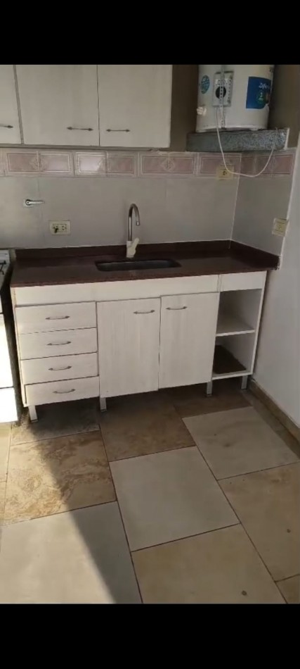 FV (BF) Monoambiente con terraza en alquiler