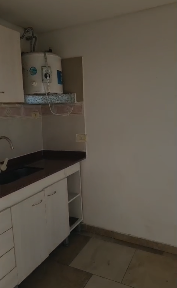 FV (BF) Monoambiente con terraza en Quilmes 
