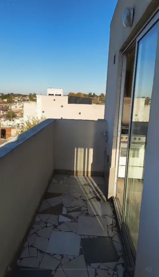 FV (BF) Monoambiente con terraza en Quilmes 