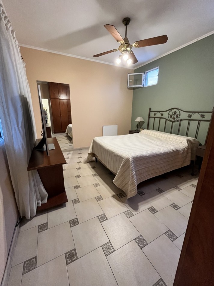 AJ - CASA EN DOS PLANTAS - IMPECABLE - APTA CREDITO