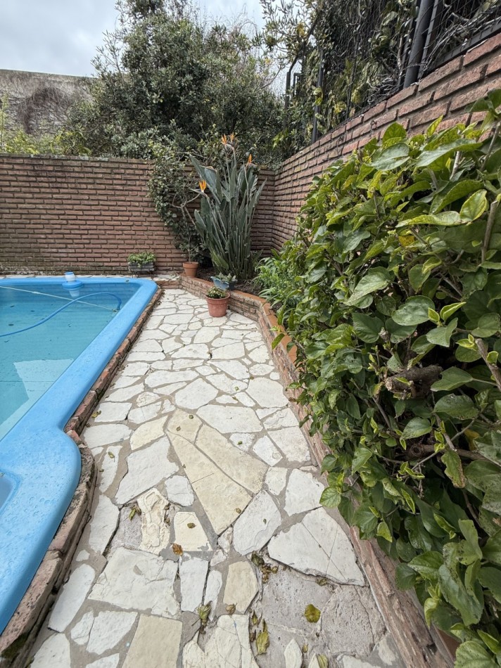 AJ - Hermosa Casa APTA CREDITO  zona residencial Quilmes 
