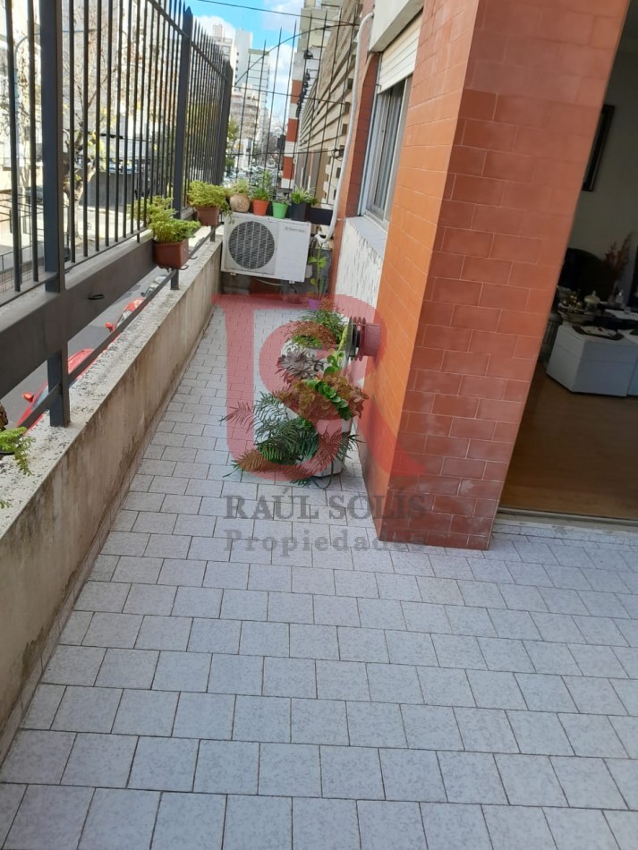 LP - Hermoso departamento dos ambientes con patio interno en Quilmes centro