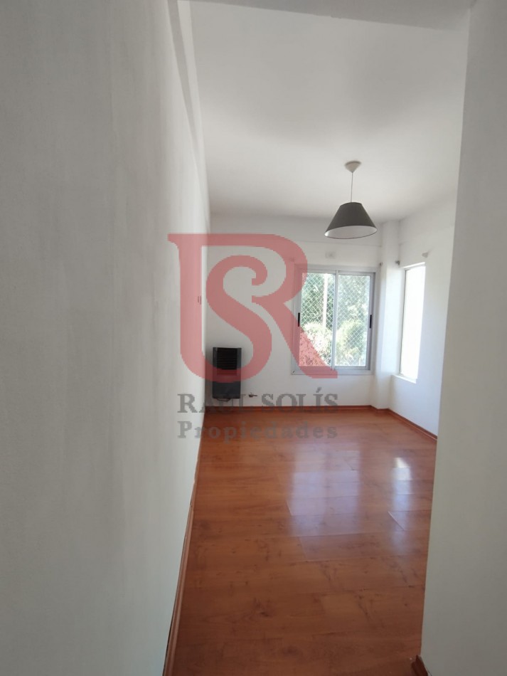 GZ - DN // Moderna casa cuatro ambientes en Barrio Parque El Carmencito