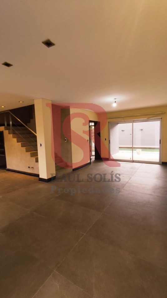 DN - Excelente casa en alquiler en Quilmes residencial!!