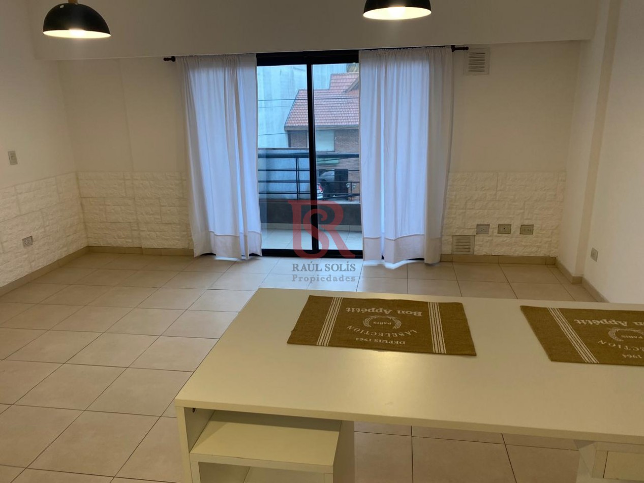 AM. Departamento 3 ambientes en Venta Centro Berazategui