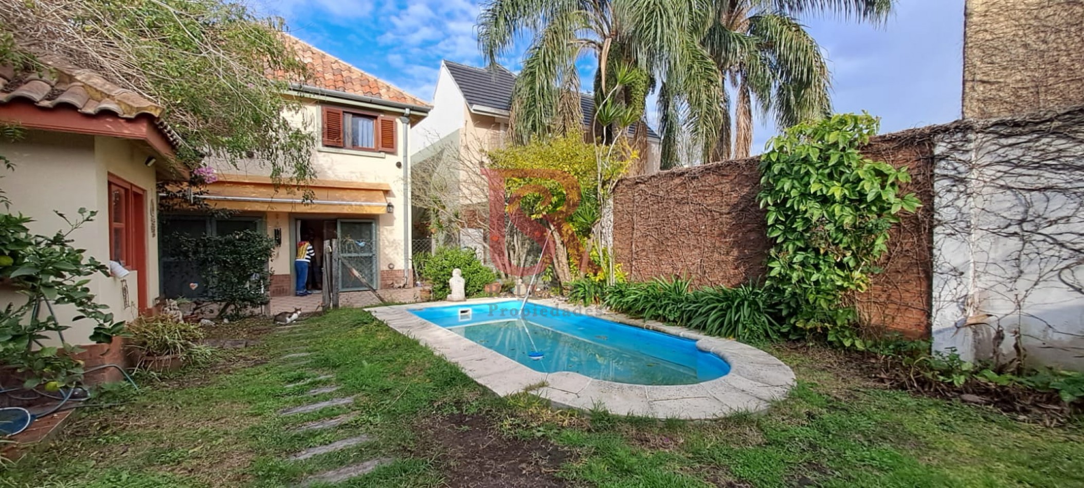 Gran casa Estilo Colonial de grandes dimensiones Bernal Centro