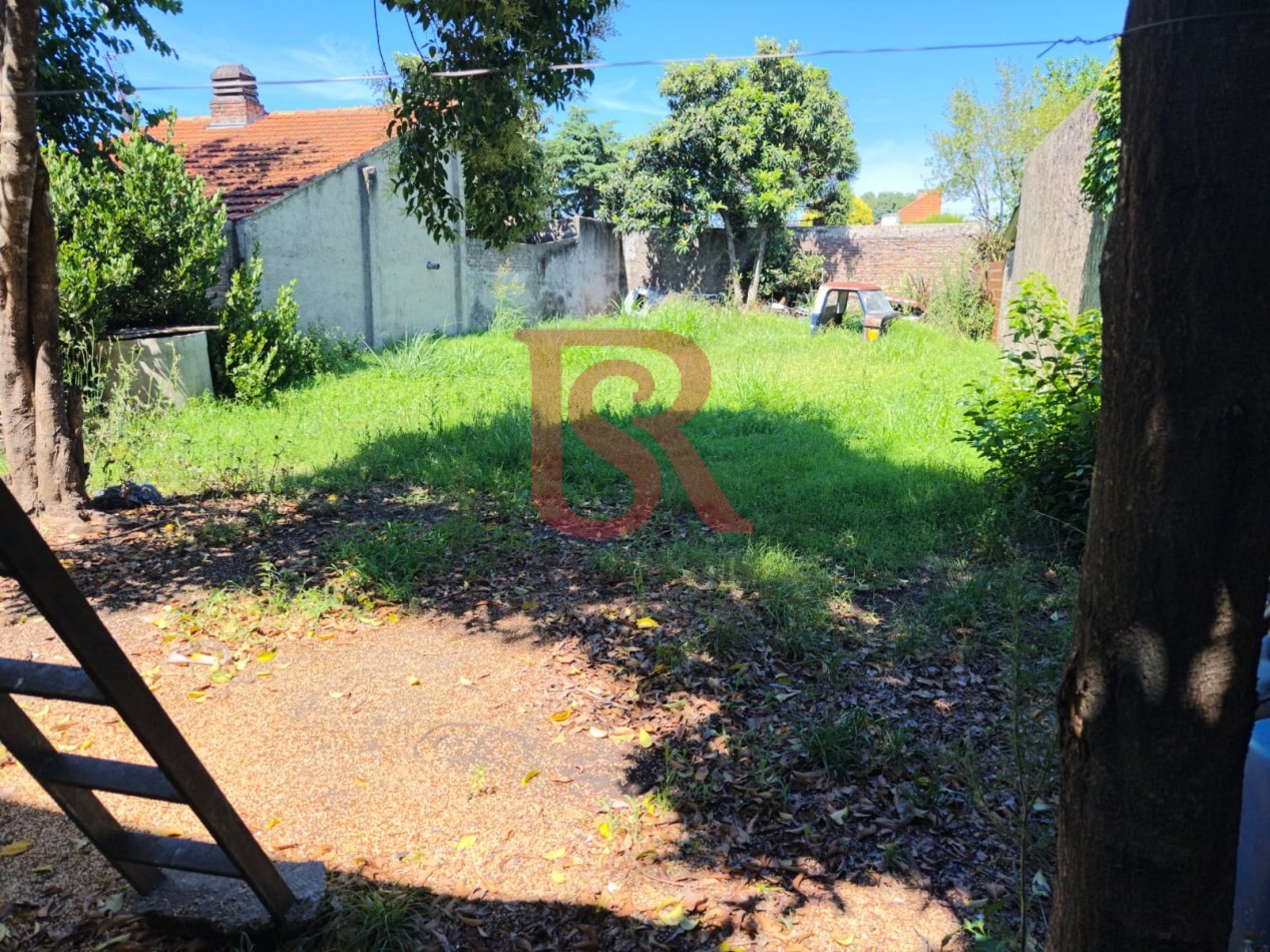 AV - Galpon/Deposito/Taller 250 m² cub con Fosa - Excelente Ubicacion