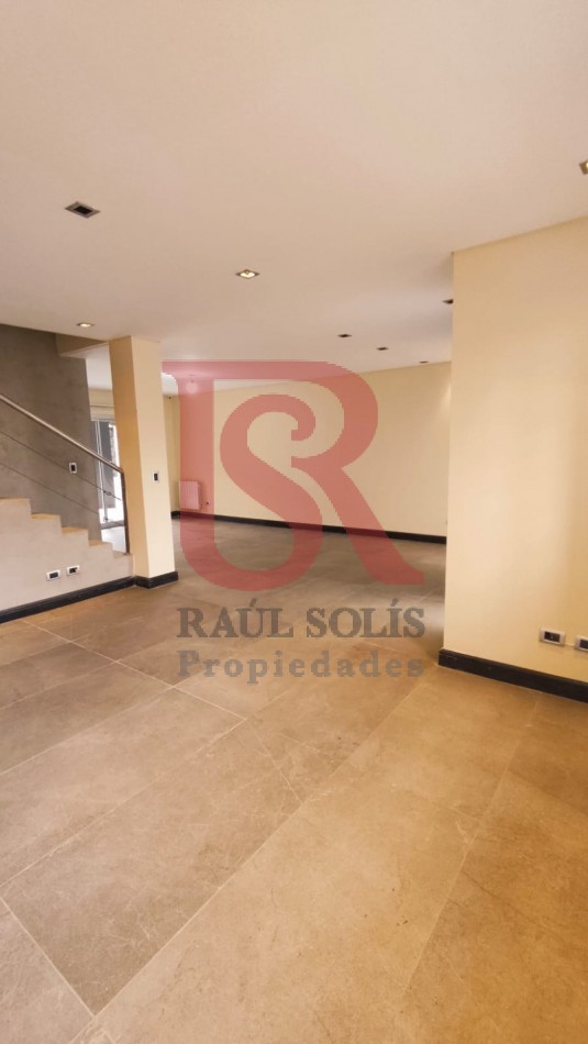 DN - Excelente casa en alquiler en Quilmes residencial!!