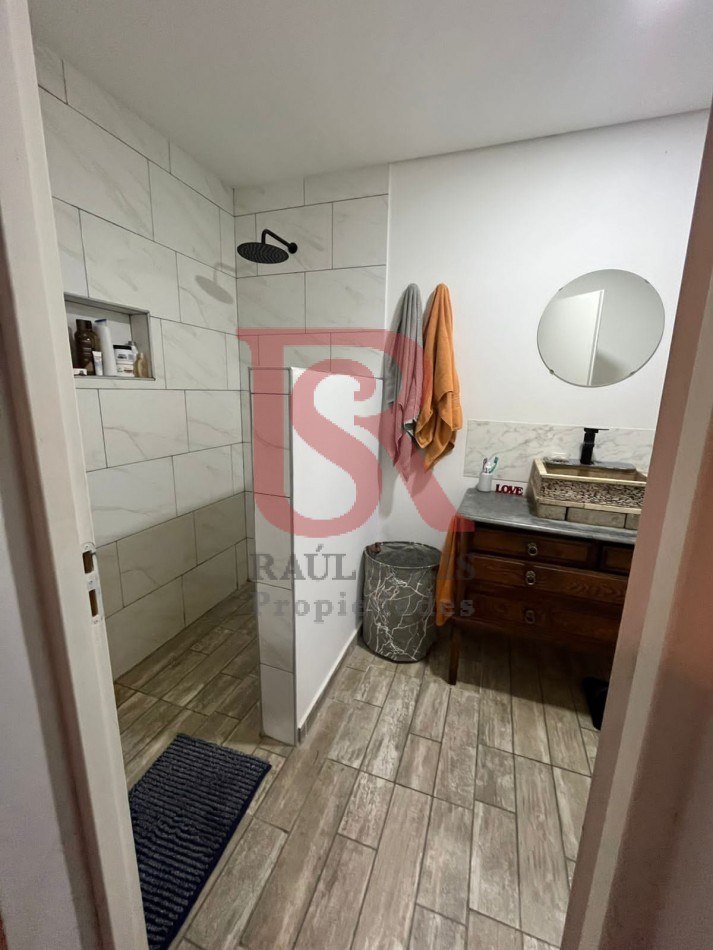 DN - Amplia casa 6 ambientes en excelente ubicacion, Quilmes!!