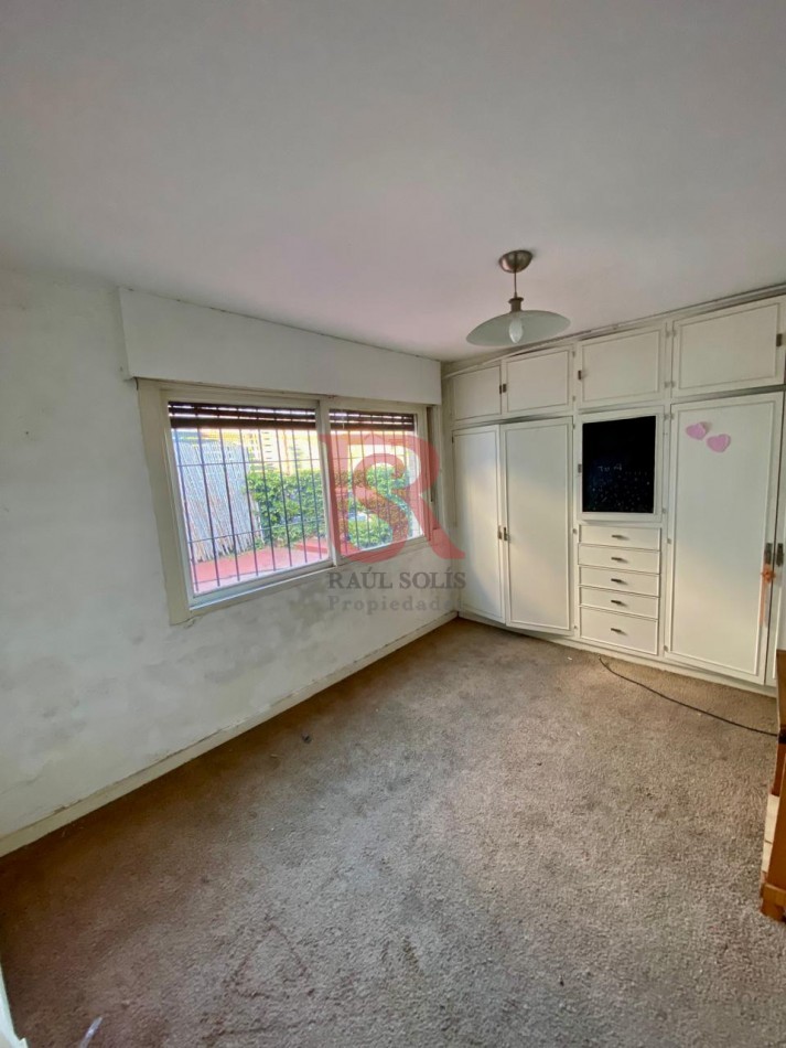 AM. Casa en Venta en Dos Plantas con Jardin - Bernal - Apta Credito