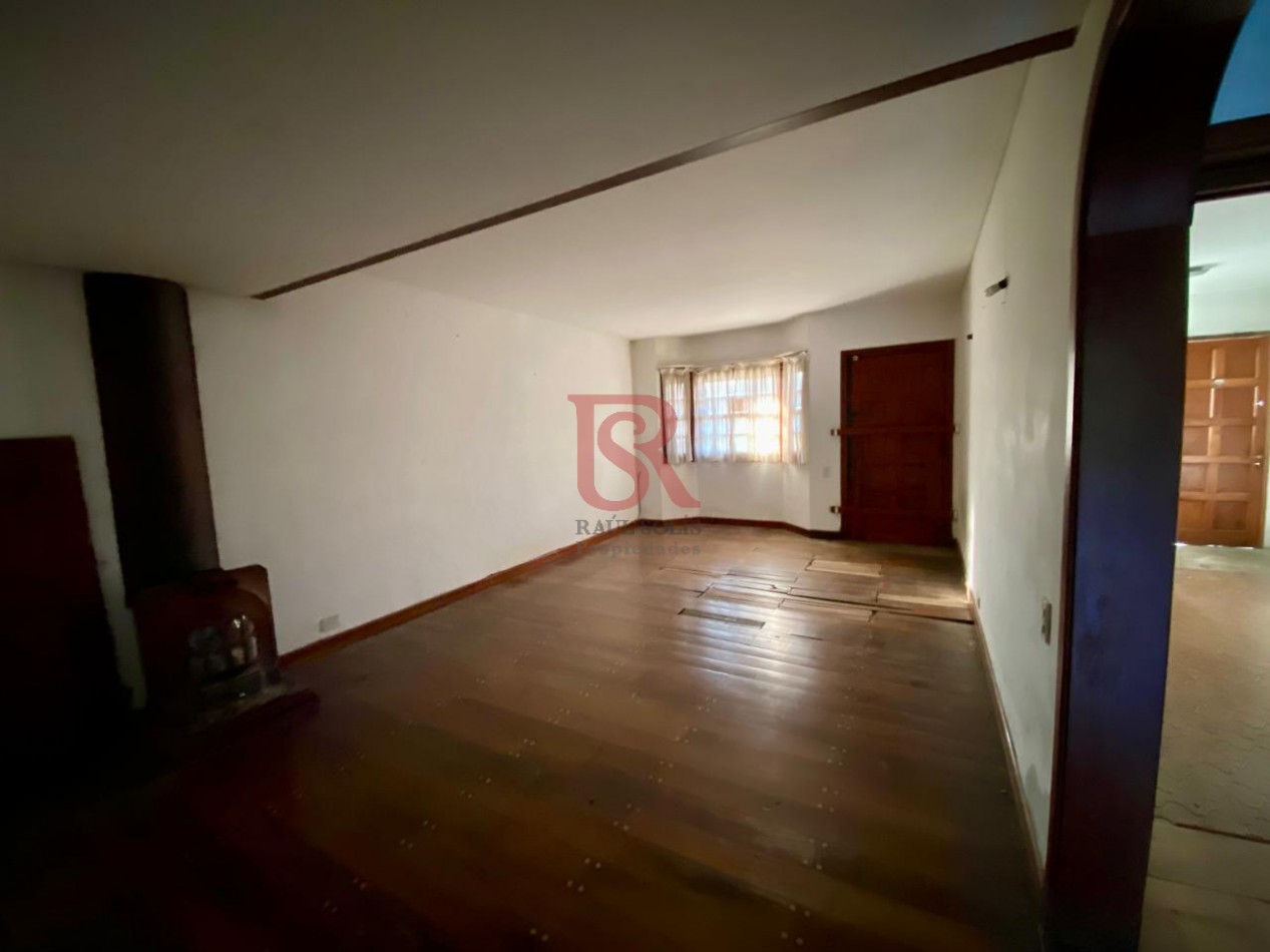 AM. Casa en Venta en Dos Plantas con Jardin - Bernal - Apta Credito