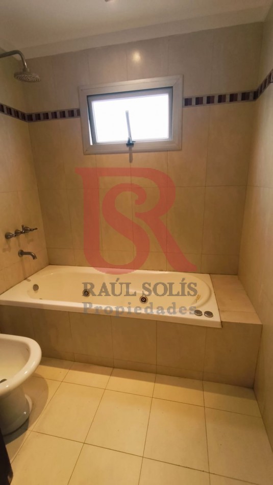 DN - Excelente casa en alquiler en Quilmes residencial!!