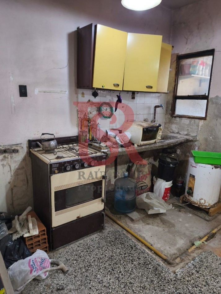LP - Venta departamento a refaccionar 5 ambientes en Berazategui