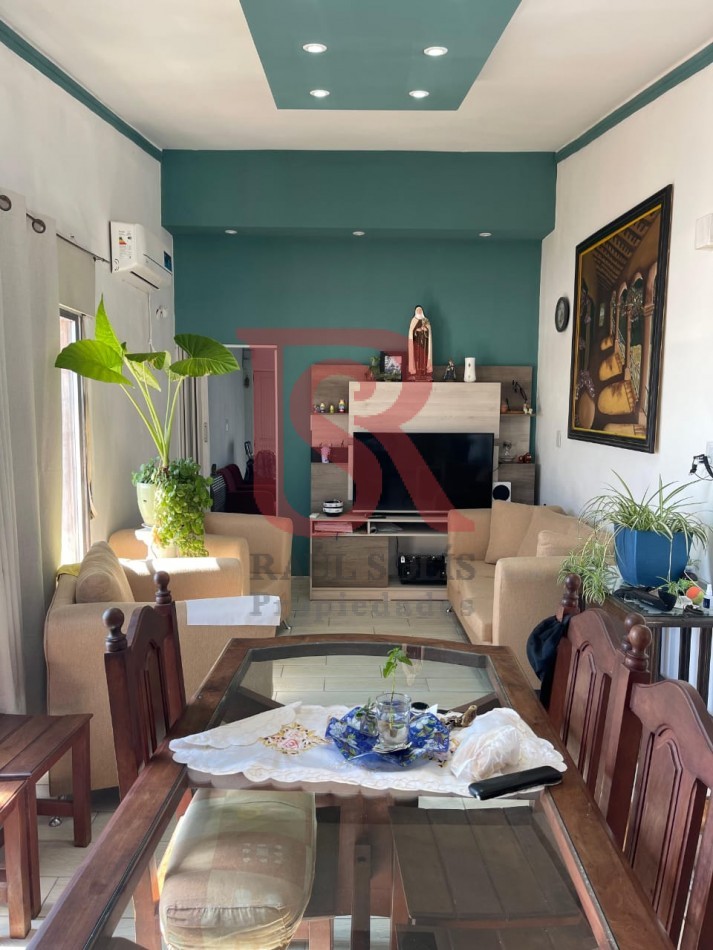 MS-Casa en 1er Piso en Av España Entre Chacabuco y Mitre -San Luis capital Excelente ubicacion!!!!!