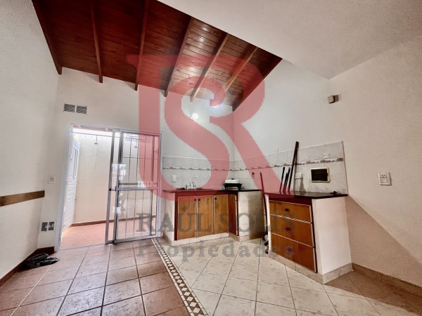 GV-ALQUILER Duplex Berazategui. IMPECABLE