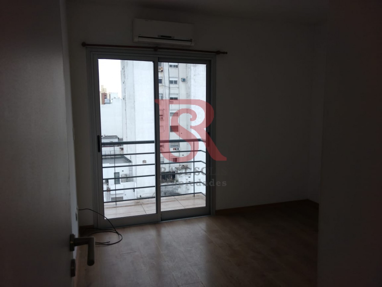 RS - Hermoso departamento 2 ambientes en Quilmes centro 