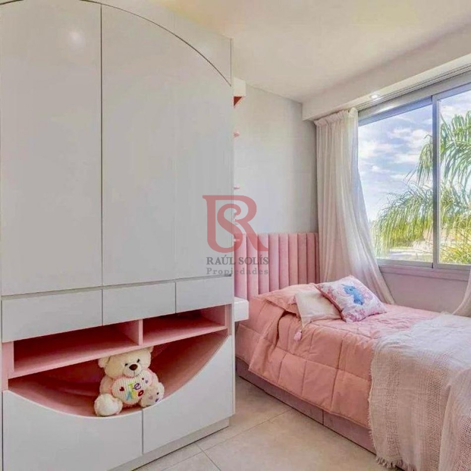 AM. Venta de Casa 5 AMBIENTES en Las Acacias
