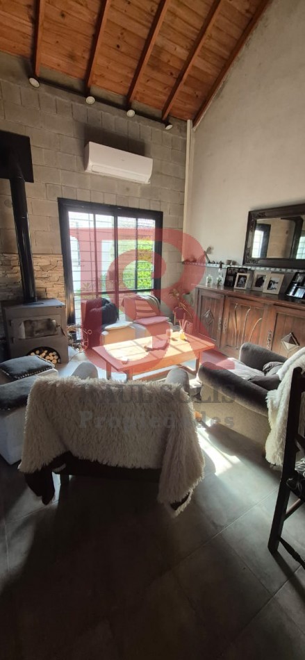 DN - Excelente ubicacion, Casa 4 ambientes en venta, Quilmes!! Apta Credito