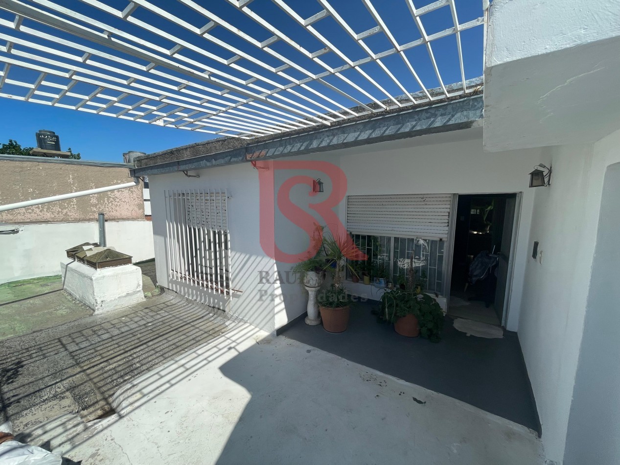 MS-Casa en 1er Piso en Av España Entre Chacabuco y Mitre -San Luis capital Excelente ubicacion!!!!!
