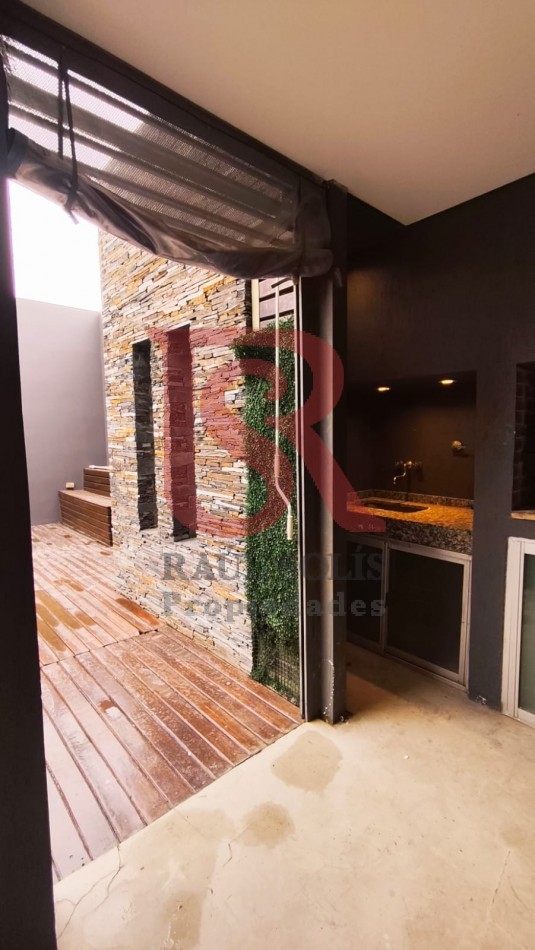 DN - Excelente casa en alquiler en Quilmes residencial!!