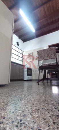 VENTA DE CASA  6 AMB COCHERA Y NEGOCIO