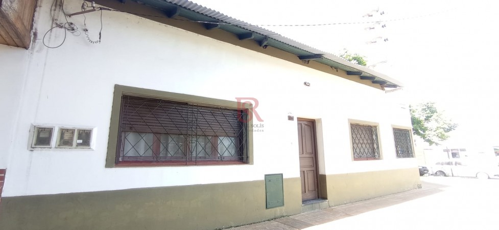 VENTA DE CASA  6 AMB COCHERA Y NEGOCIO