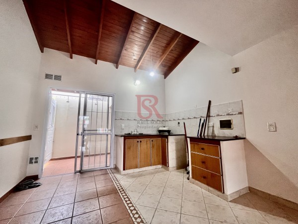 ALQUILER Duplex Berazategui. IMPECABLE