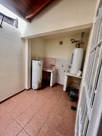 ALQUILER Duplex Berazategui. IMPECABLE