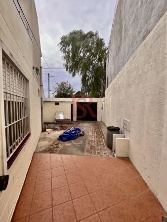 ALQUILER Duplex Berazategui. IMPECABLE